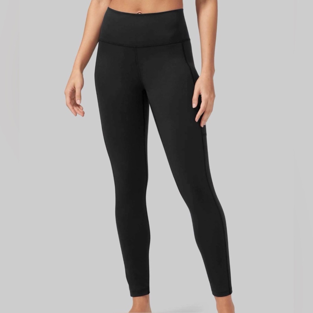 Tommy John The Go Anywhere Collection pocket leggings- size small